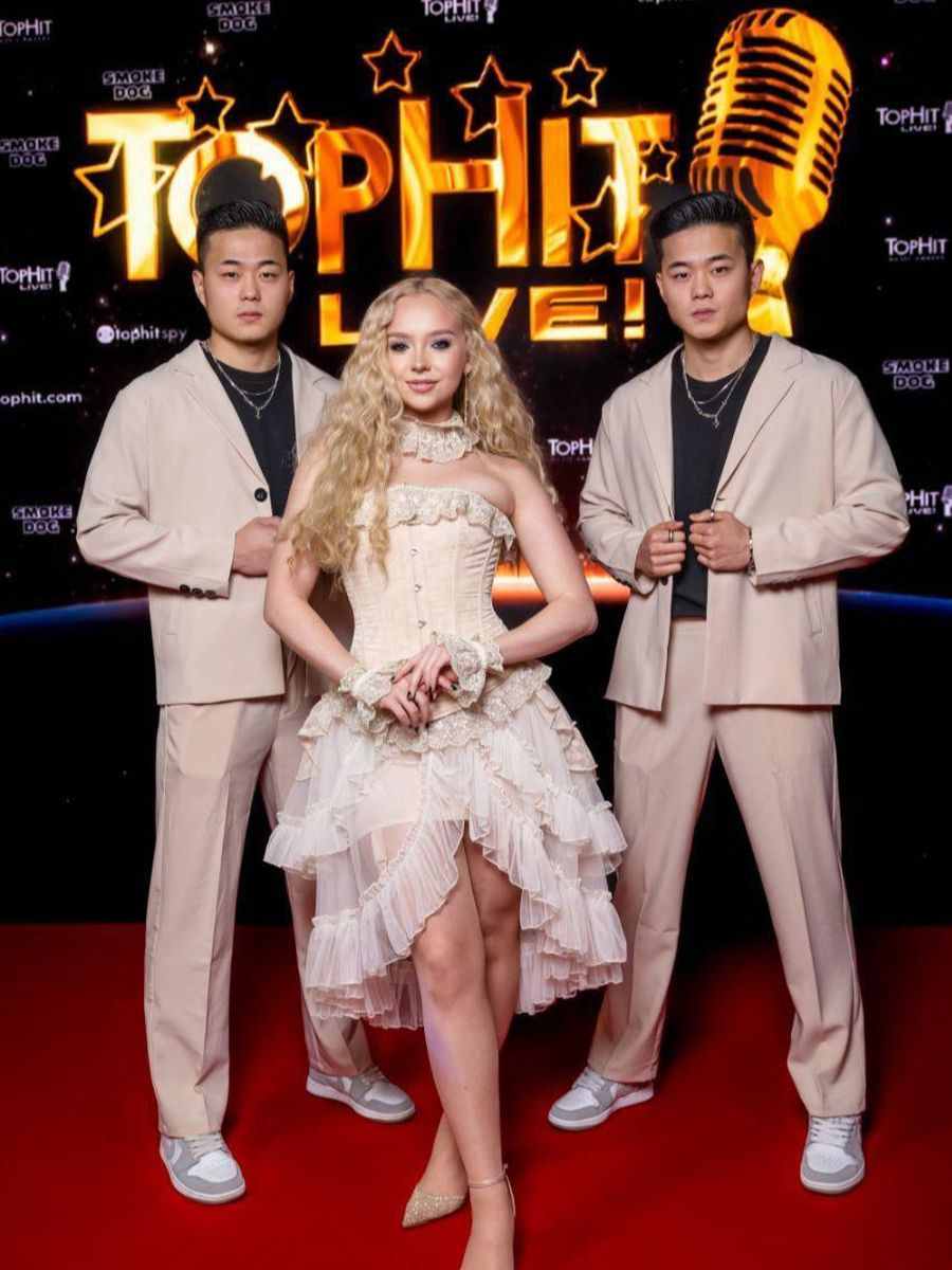 Ен Гир и Ен Хо #3440